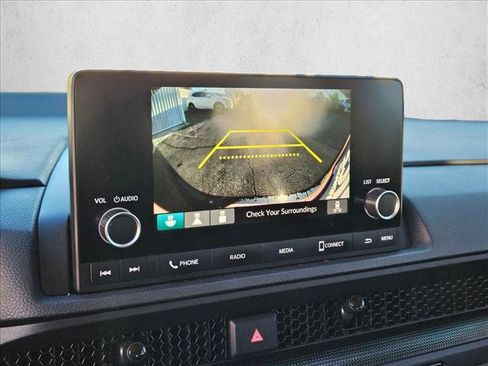 Used 2025 Honda CR-V EX image 13