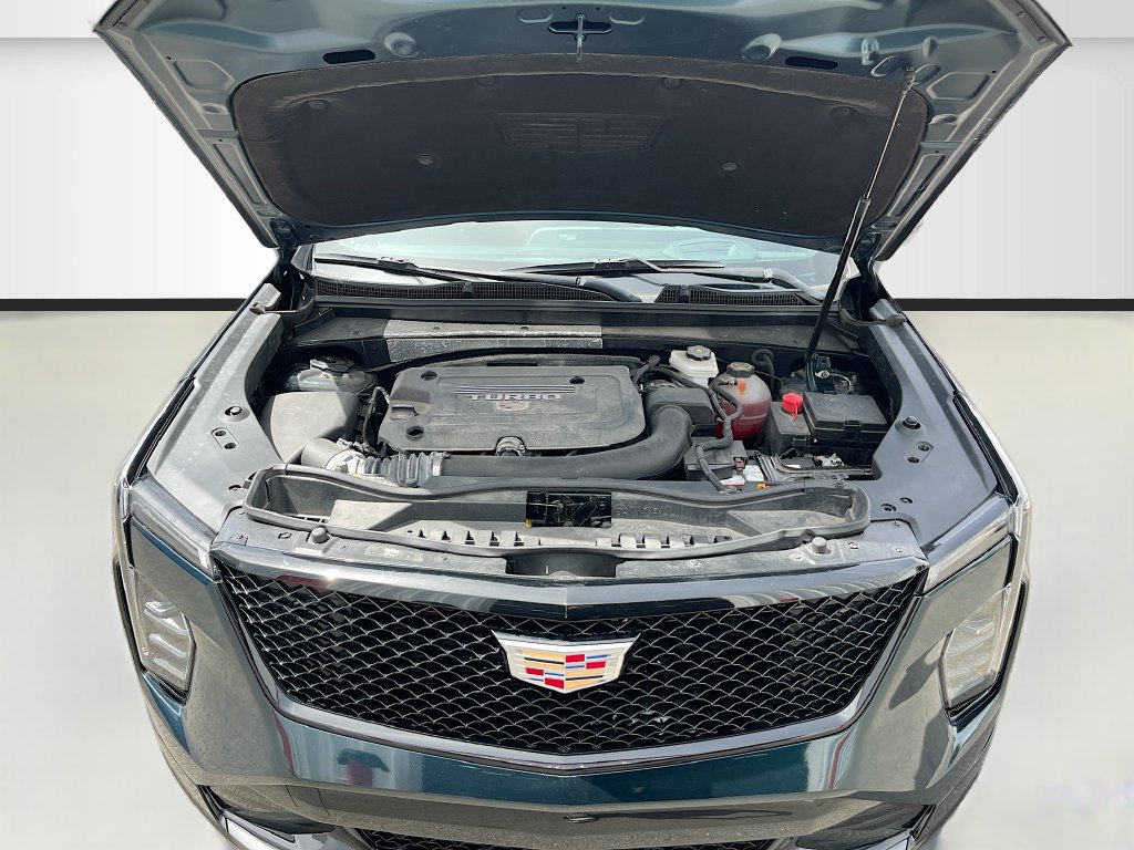 Used 2024 Cadillac XT4 Sport AWD/4WD image 33