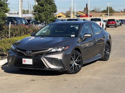 Certified 2024 Toyota Camry SE image 2