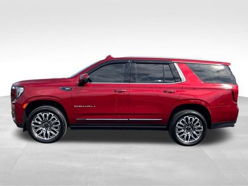 Used 2023 GMC Yukon Denali Ultimate AWD/4WD image 2