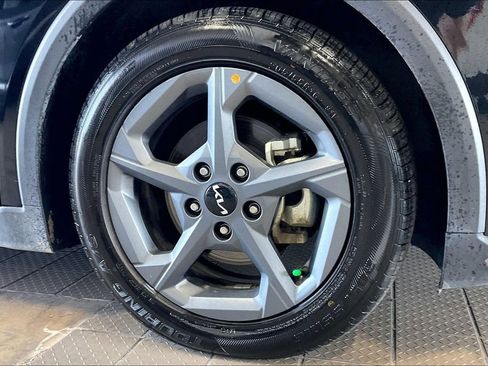 Used 2025 Kia K4 FWD image 33
