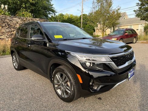 Certified 2023 Kia Seltos S FWD image 8