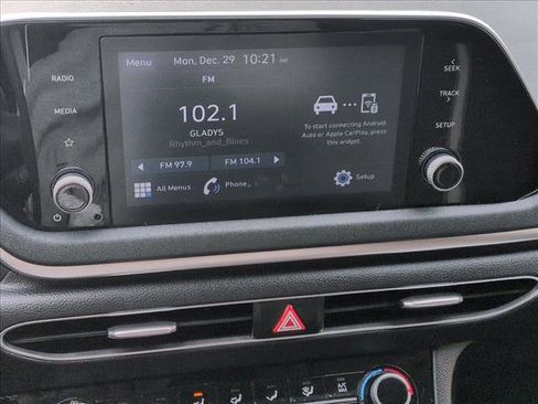 Used 2022 Hyundai Sonata SE image 12