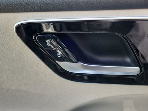 Certified 2023 Mercedes-Benz C 300 4MATIC Sedan image 25