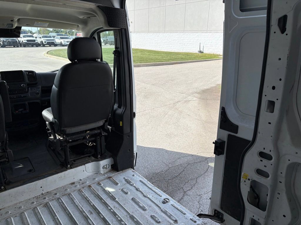 Used 2024 RAM ProMaster 2500 w/ Convenience Group FWD image 15