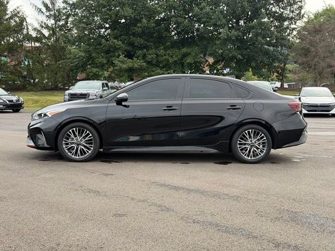 Used 2023 Kia Forte GT-Line w/ GT-Line Technology Package FWD image 3