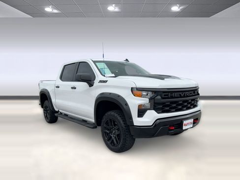 Certified 2024 Chevrolet Silverado 1500 Custom Trail Boss w/ LPO, Dark Essentials Package image 6
