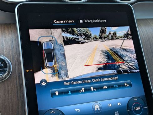 Used 2023 Mercedes-Benz GLC 300 image 16