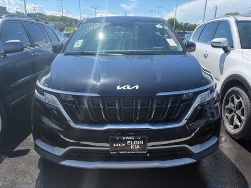 Used 2022 Kia Carnival LX FWD image 2