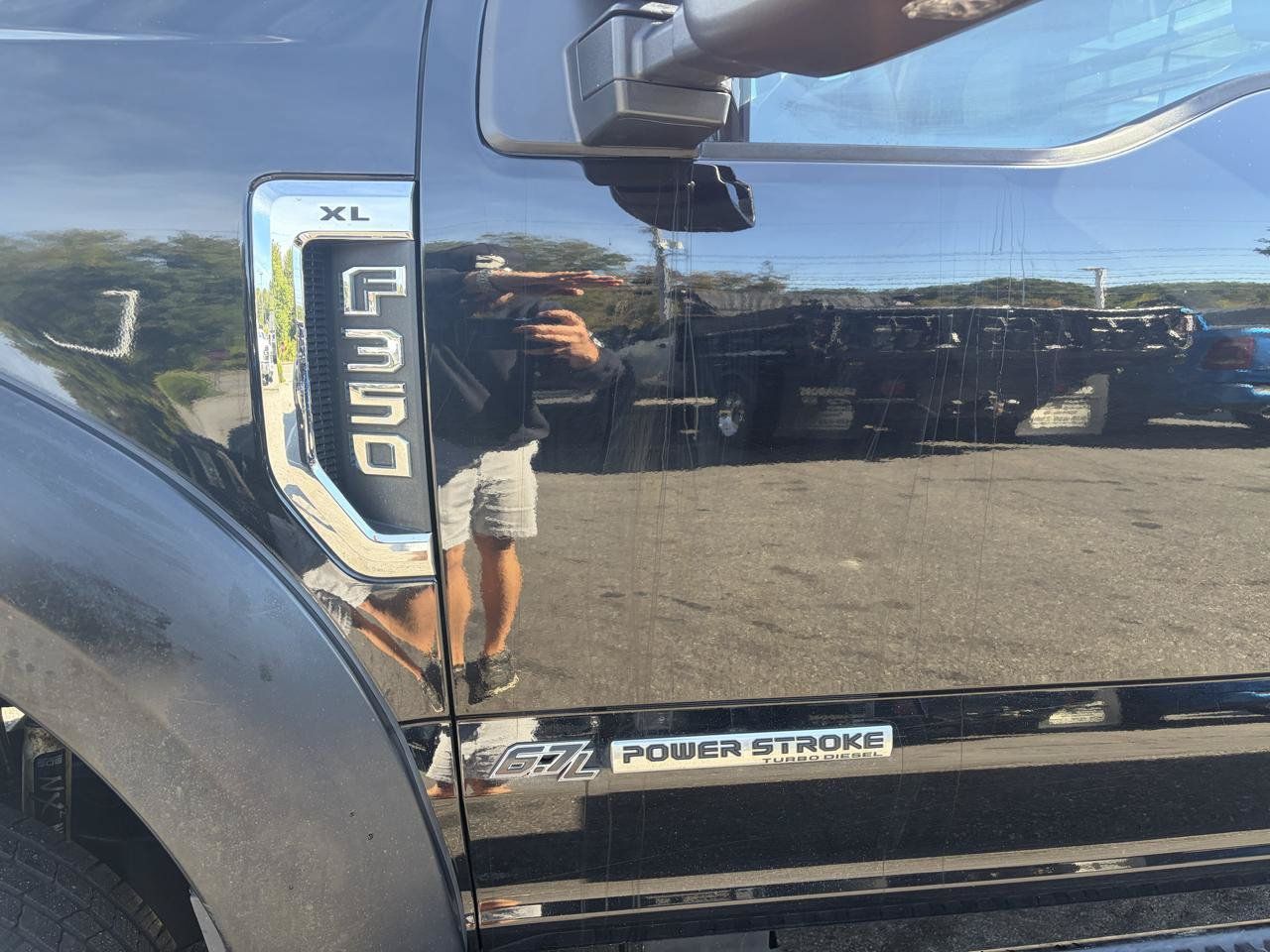 Used 2017 Ford F350 XL w/ Power Equipment Group AWD/4WD image 10