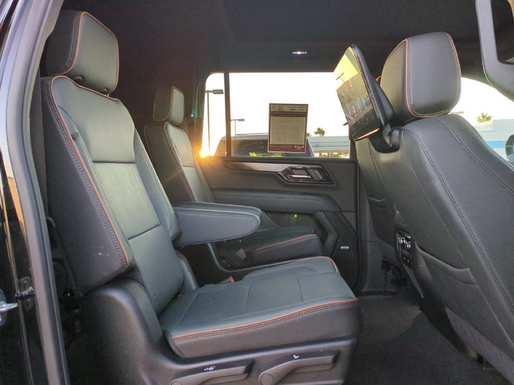 Certified 2026 GMC Yukon XL AT4 w/ AT4 Premium Plus Package AWD/4WD image 37