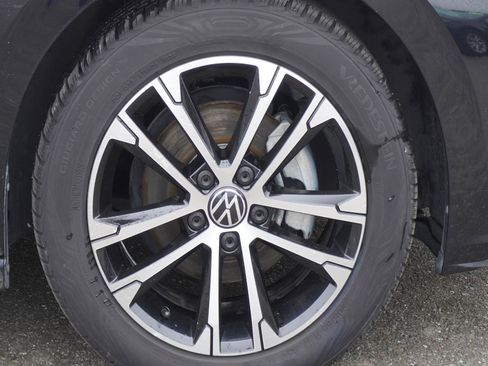 Used 2023 Volkswagen Jetta Sport image 5