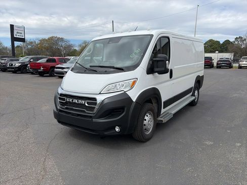 Used 2023 RAM ProMaster 2500 image 3
