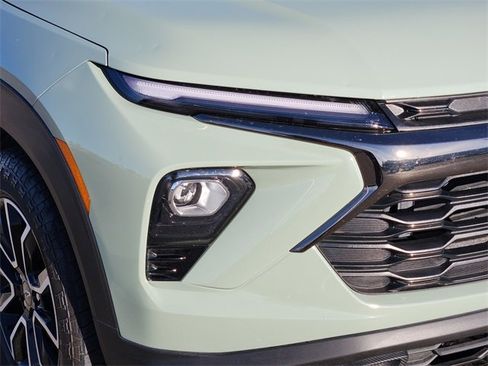 Used 2025 Chevrolet TrailBlazer ACTIV image 9