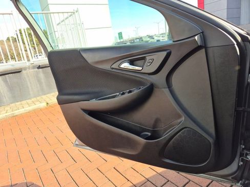 Used 2024 Chevrolet Malibu LT image 15