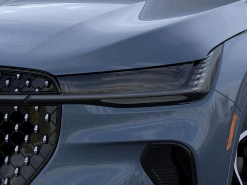 New 2026 Lincoln Nautilus Reserve AWD/4WD image 18