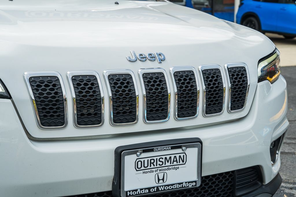 Used 2019 Jeep Cherokee Limited AWD/4WD image 12