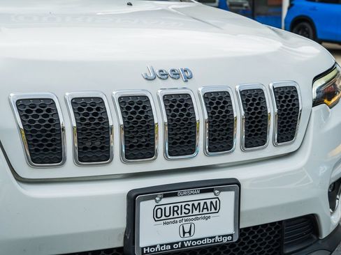 Used 2019 Jeep Cherokee Limited AWD/4WD image 12