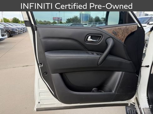 Used 2024 INFINITI QX80 Premium Select w/ Cargo Package image 9