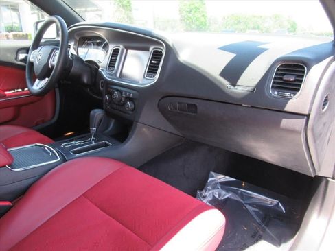 Used 2014 Dodge Charger R/T RWD image 11