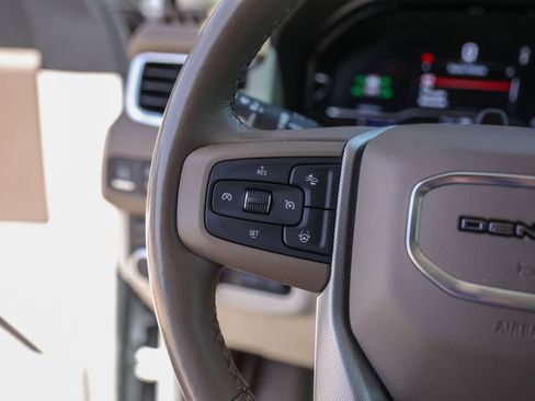 Used 2023 GMC Yukon Denali w/ Denali Reserve Package AWD/4WD image 17