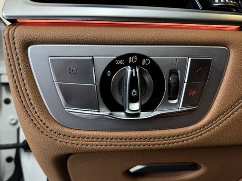 Used 2018 BMW 750i xDrive image 49