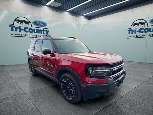Used 2025 Ford Bronco Sport Outer Banks w/ Outer Banks Tech Package+ image 1