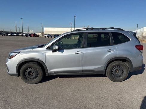 Used 2019 Subaru Forester Premium image 7