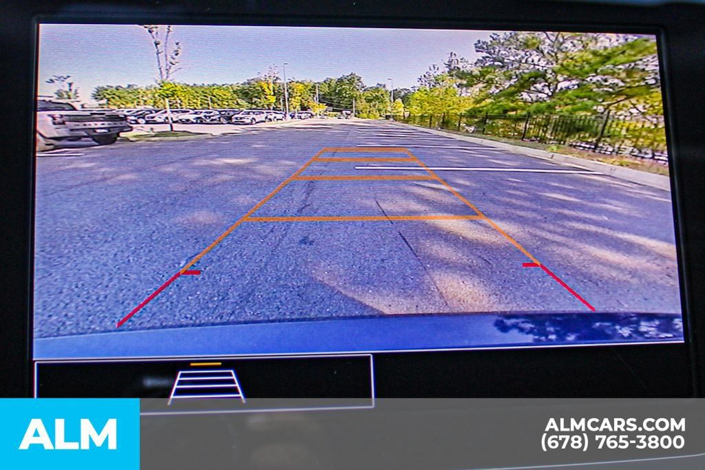 Used 2025 Chevrolet Malibu LT FWD image 32