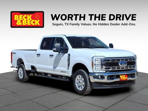 Used 2024 Ford F250 XLT AWD/4WD image 3