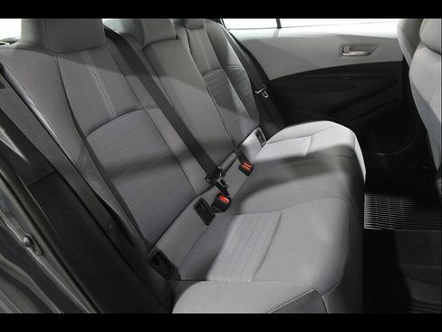 Used 2026 Toyota Corolla SE w/ Carpet Mat Package (TMS) FWD image 17