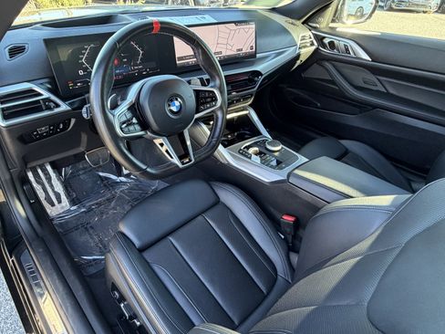 Used 2025 BMW M440i Coupe w/ Premium Package image 30