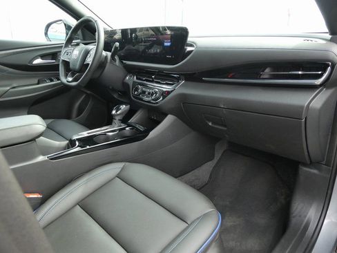 Certified 2025 Buick Envista Sport Touring w/ Convenience I Package image 18