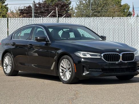 Used 2021 BMW 530i w/ Convenience Package RWD image 7