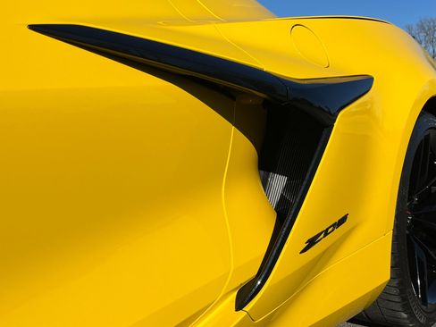 Used 2025 Chevrolet Corvette Z06 image 50