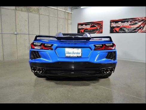 Used 2024 Chevrolet Corvette Stingray Premium Conv w/ Z51 Performance Package RWD image 8