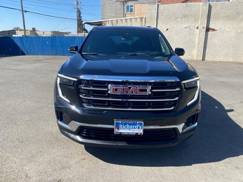Used 2025 GMC Acadia Elevation AWD/4WD image 5