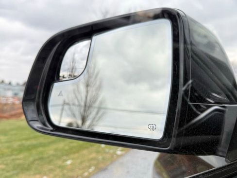 Used 2023 Jeep Grand Wagoneer Series II image 10