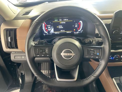 Certified 2024 Nissan Pathfinder Platinum w/ Cargo Package image 15