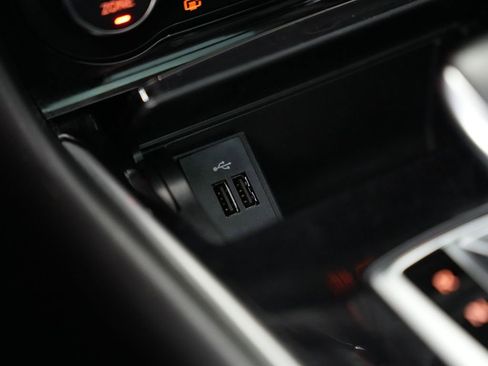 Used 2019 INFINITI QX30 w/ Navigation Package image 24