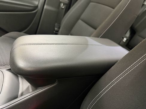 Certified 2023 GMC Terrain SLE w/ Driver Convenience Package AWD/4WD image 40