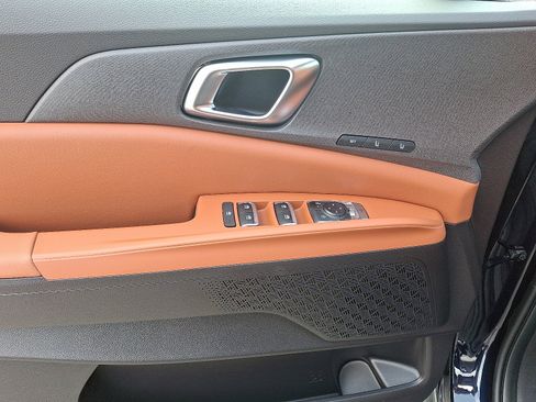 New 2026 Kia Carnival EX image 8