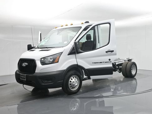 New 2026 Ford Transit 350 RWD image 22