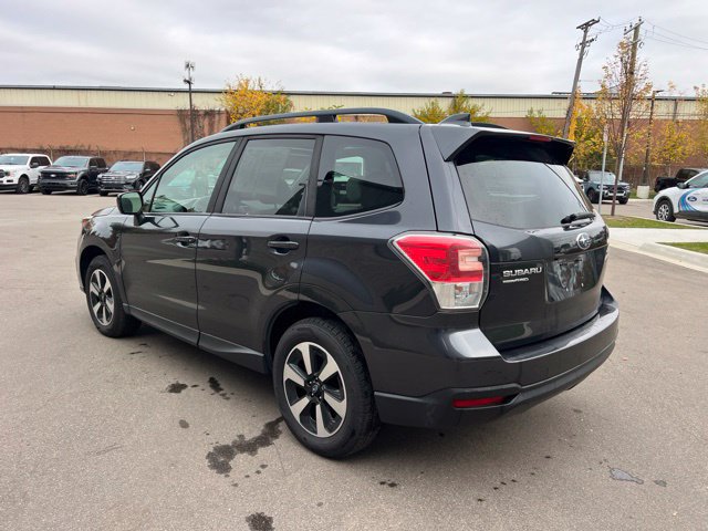 Used 2017 Subaru Forester 2.5i Premium w/ All-Weather Package AWD/4WD image 7