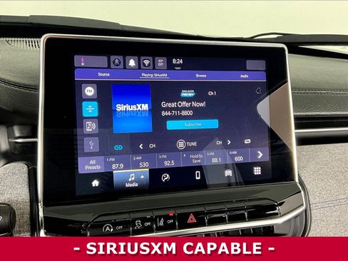 Used 2024 Jeep Compass Latitude AWD/4WD image 38