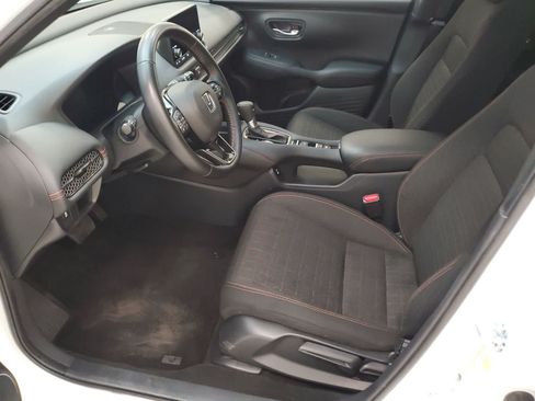 Certified 2025 Honda HR-V Sport image 17