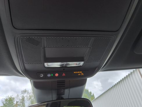 Used 2024 Chevrolet Traverse LS FWD image 25