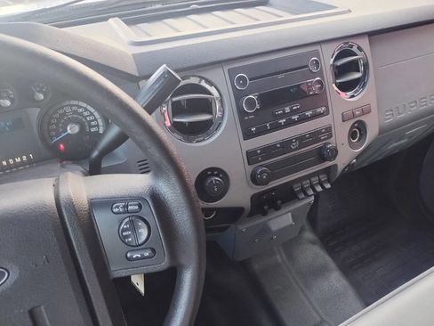 Used 2013 Ford F250 XLT w/ Advanced Security Group image 7
