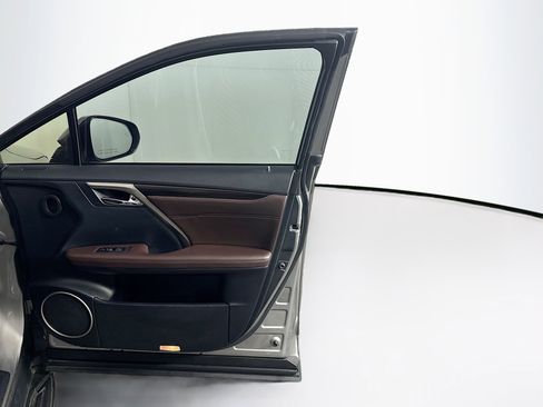 Used 2018 Lexus RX 350L w/ Premium Package image 36