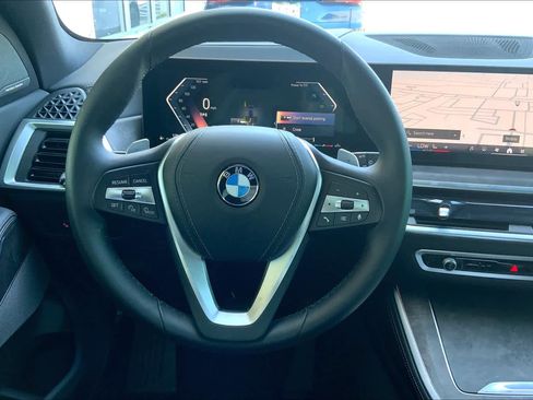 Used 2025 BMW X5 sDrive40i w/ Premium Package image 5